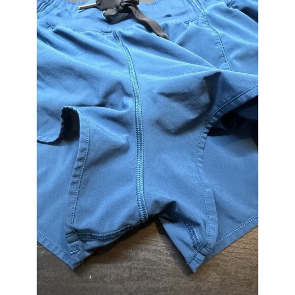 Lululemon Lined Running Shorts Women’s Size 4 Blue 2” - Picture 3 of 9